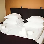 Eden Hotel