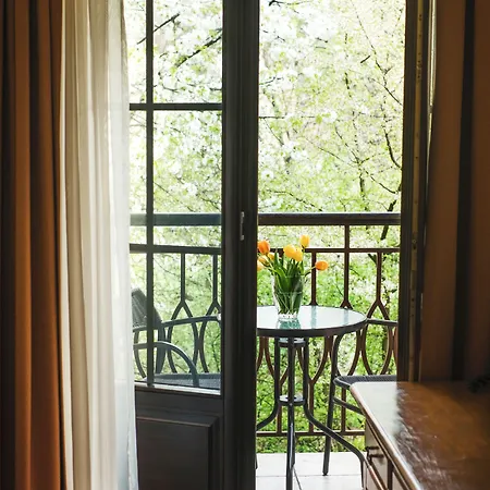 Hotel Eden
